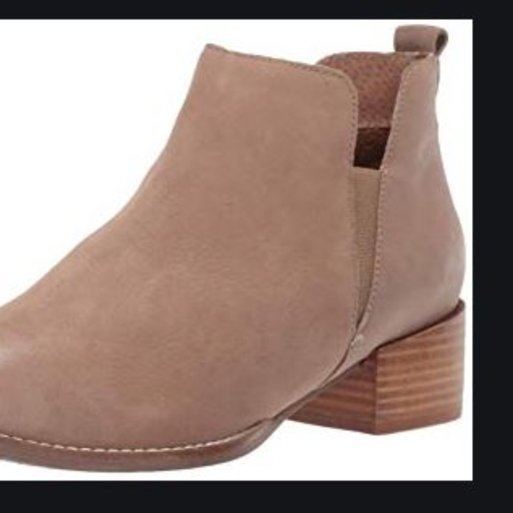 NWOT Anthropologie Seychelle's Tan Chelsea booties - Picture 2 of 8